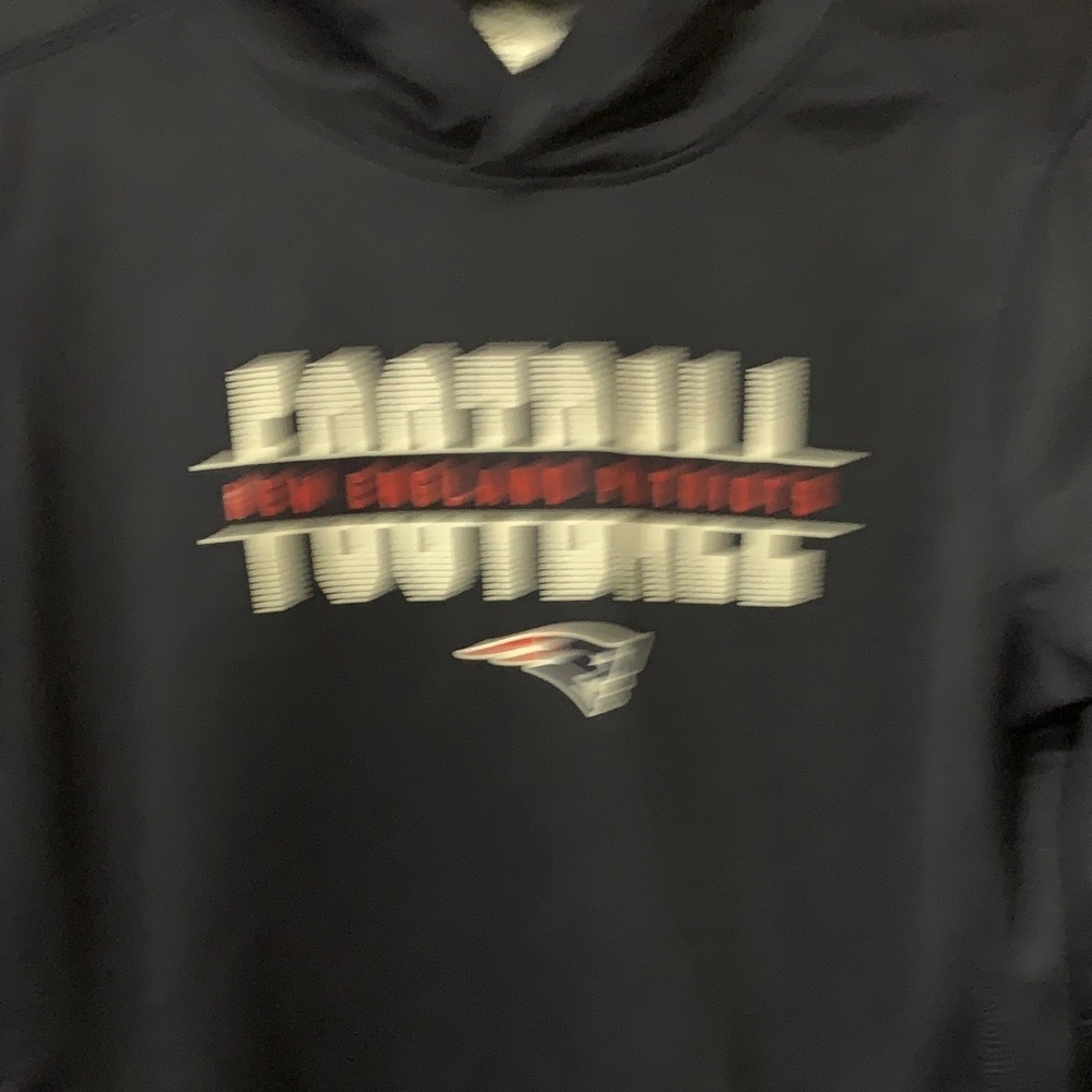 New England Patriots Kids Navy Hoodie - Picture 3 of 5